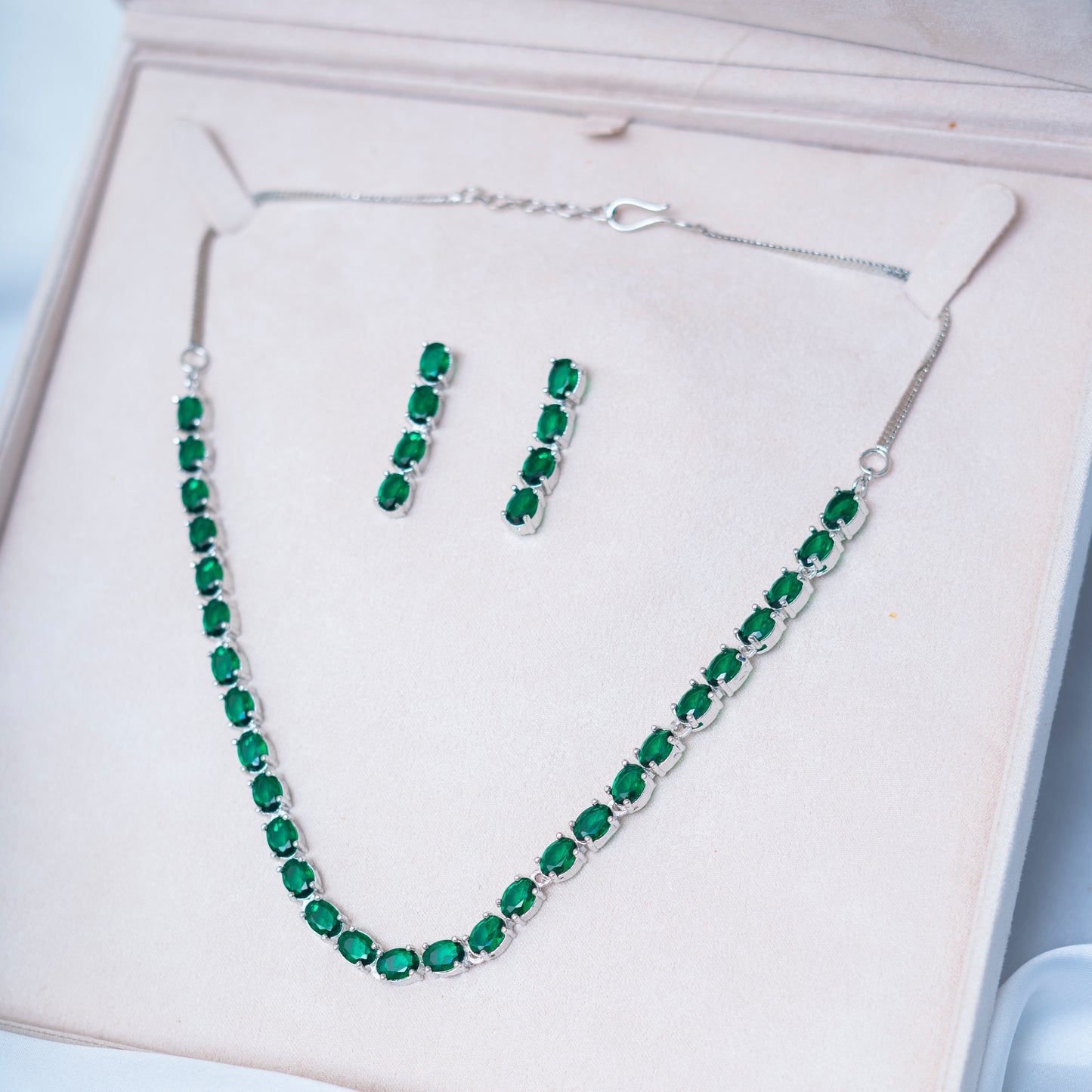 Emerald Green Necklace Set