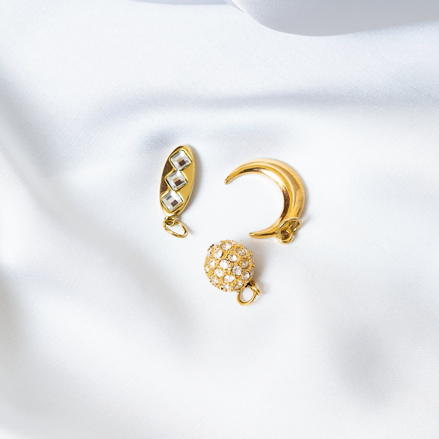 Blue Pendant (with 3 extra pendants)