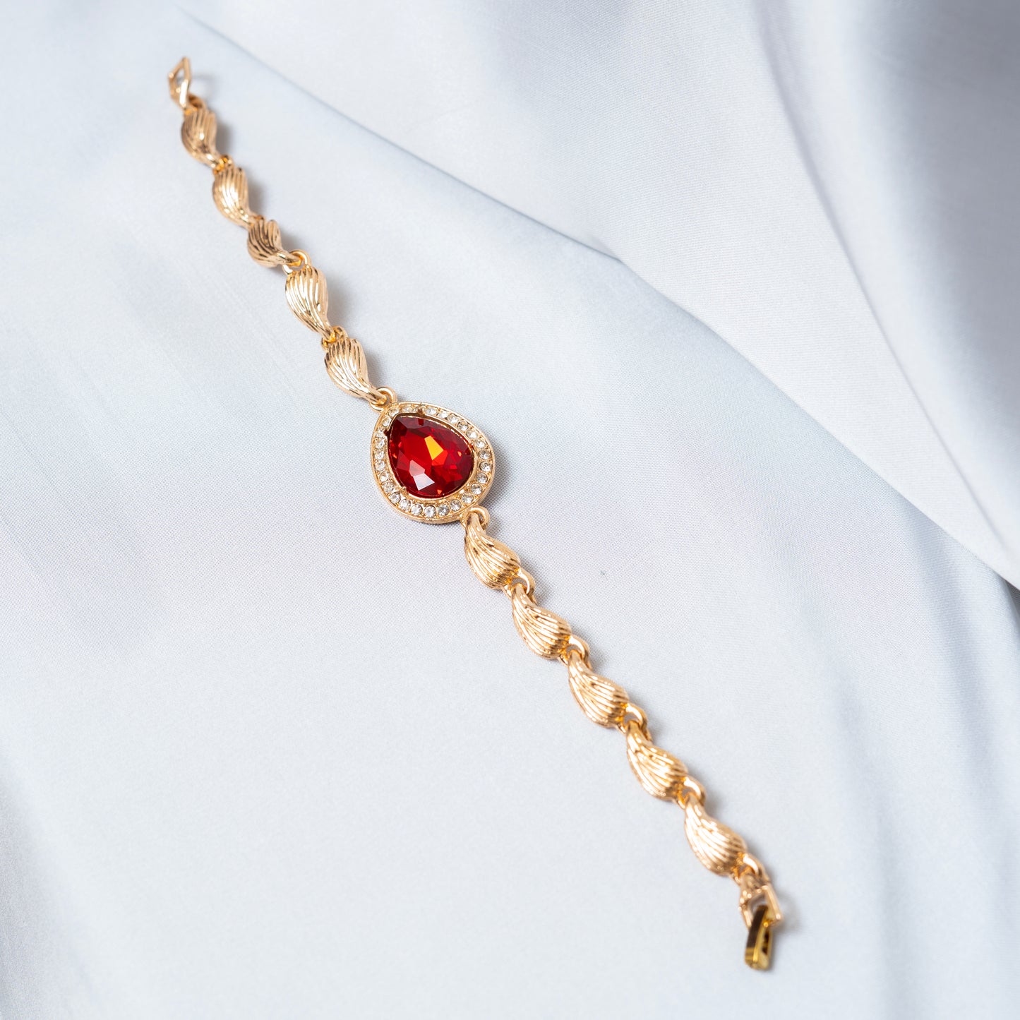 Red Crystals Necklace Set