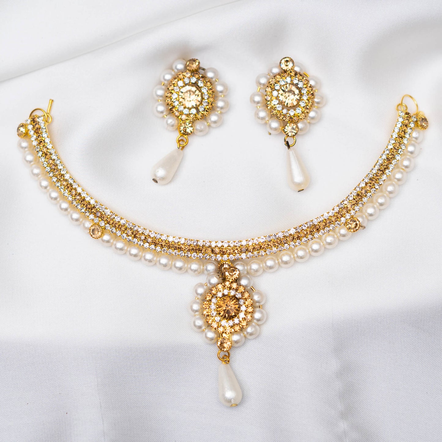 Golden Pearl Necklace
