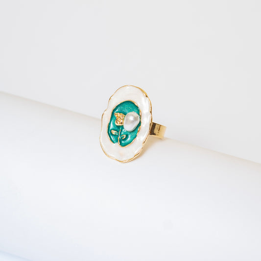 Green n White Ring