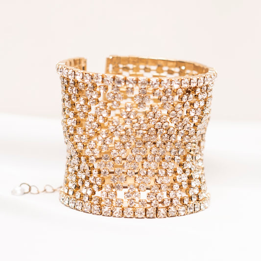 Golden N Zirconia Bracelet (Adjustable size)