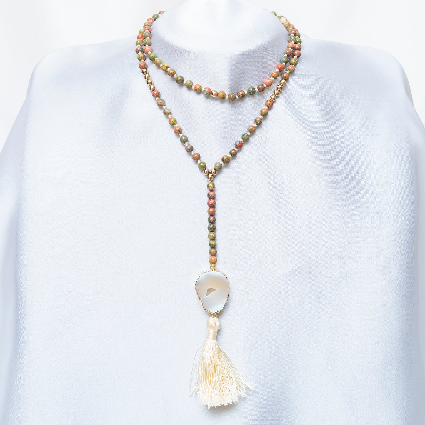 Pearls n Gemstone Maala