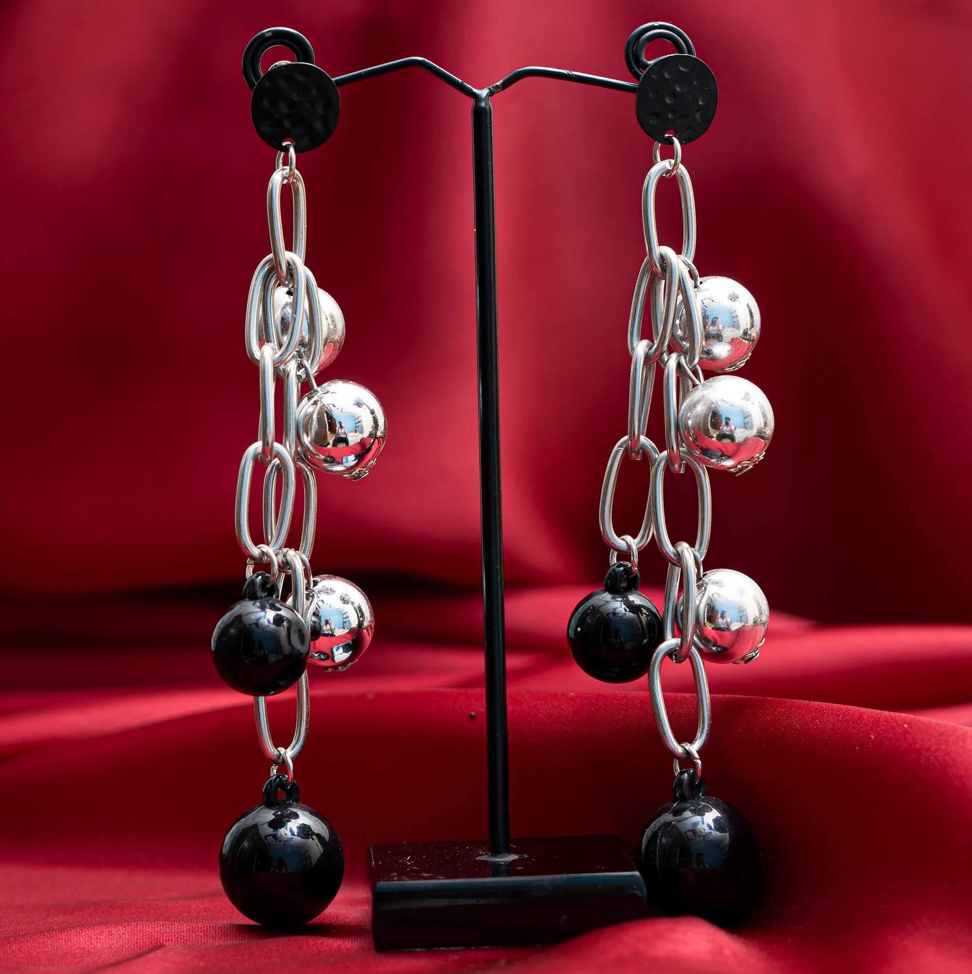 Hanging Balls - Look Richie