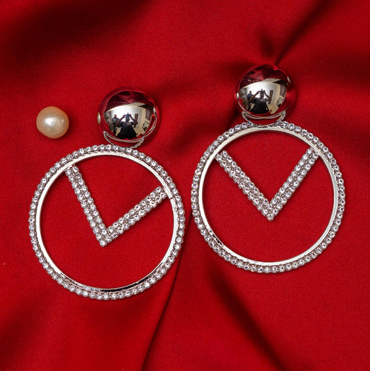 V Circle